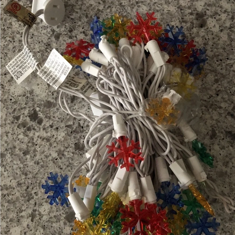 Christmas Snowflake String Lights - Multicolor LED